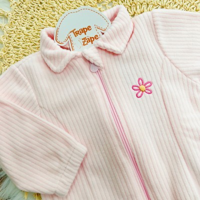 Conj. Jaqueta e Calça em Soft Canelado com Flor Bordada - Rosa